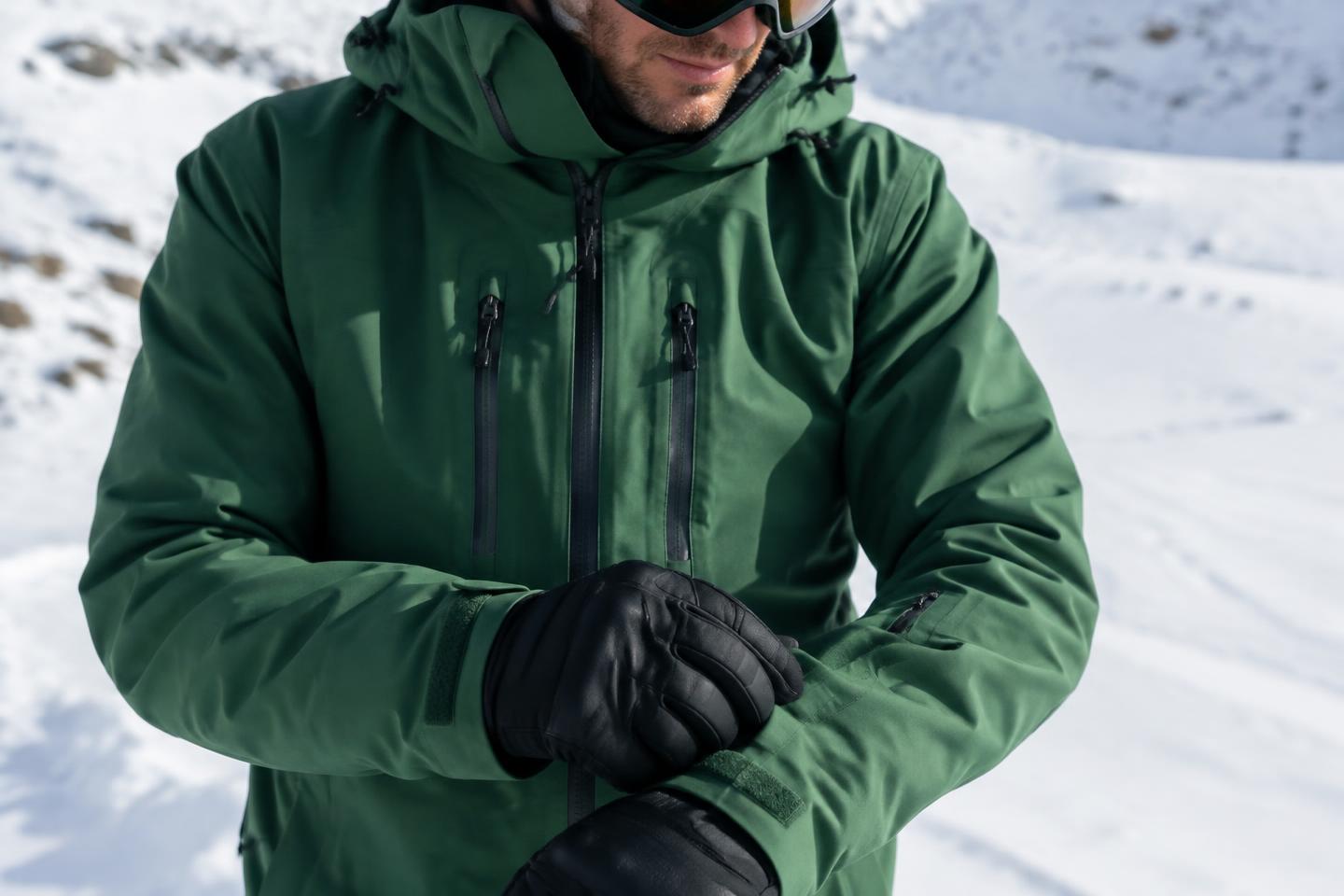 Het laagjessysteem op wintersport: zo blijf je warm en droog